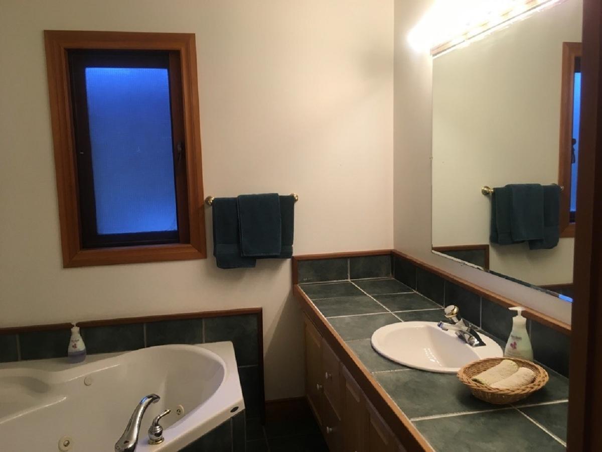 Tofino Stormbay Guest House 외부 사진